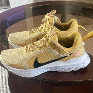 Nike Gold and White Running Shoes